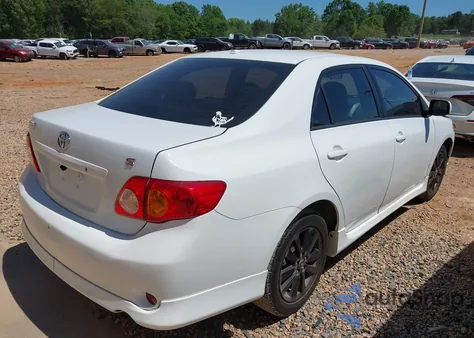 2009 Toyota Corolla S z USA, uszkodzony, nr VIN 1NXBU40E59Z048062